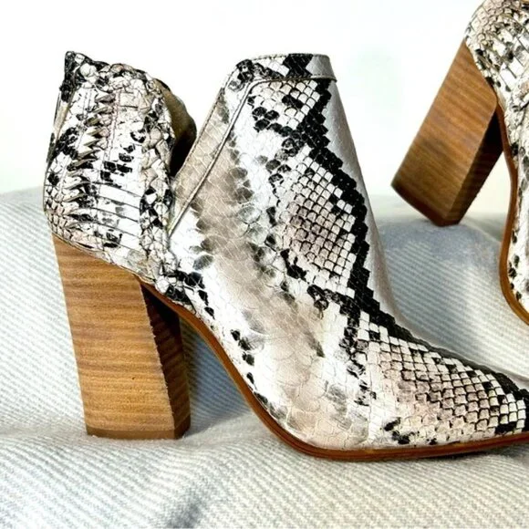 Vince Camuto NEW Snake Print Delsimba Heel Booties-Size 5